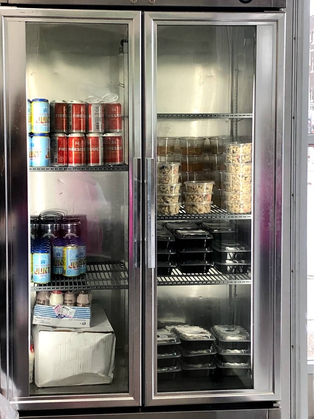 Finos Italian Deli & Catering | restaurant | 1853 Madison Ave, Memphis, TN 38104, USA | 9012723466 OR +1 901-272-3466