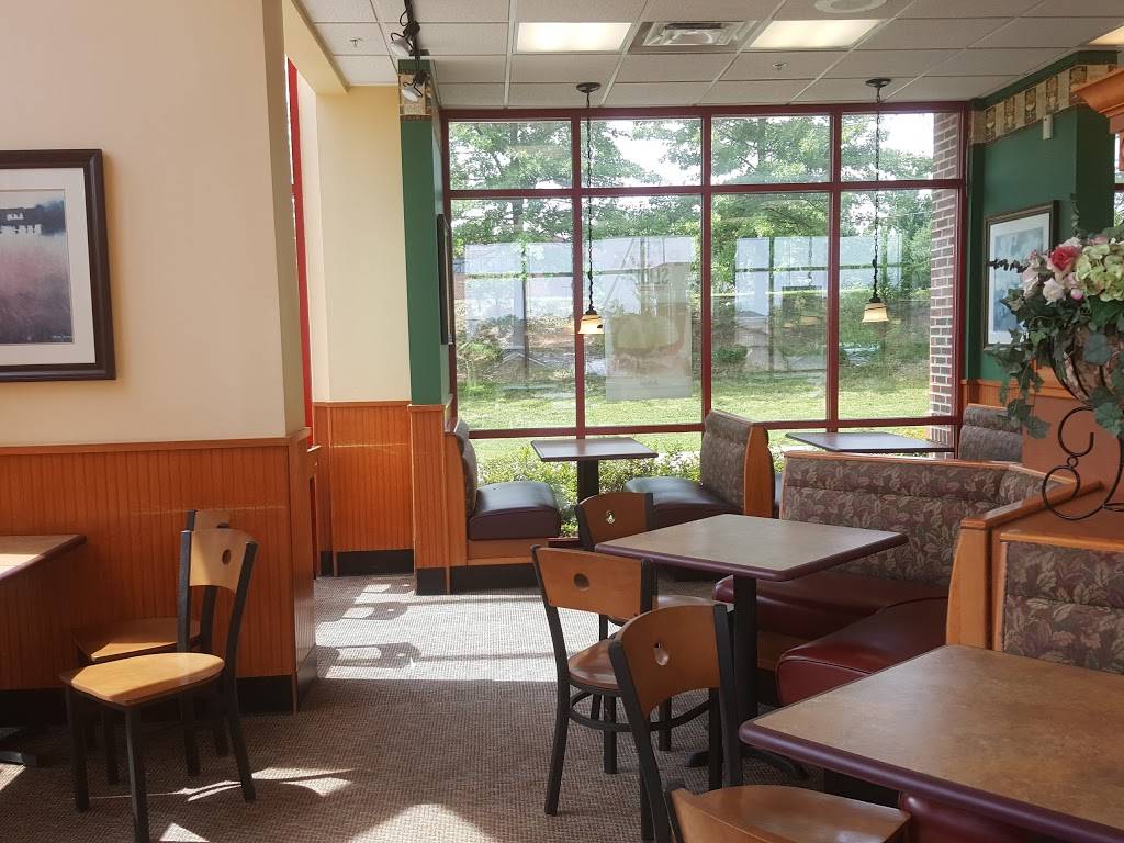 Arbys | restaurant | 13515 Minnieville Rd, Woodbridge, VA 22192, USA | 7038970292 OR +1 703-897-0292