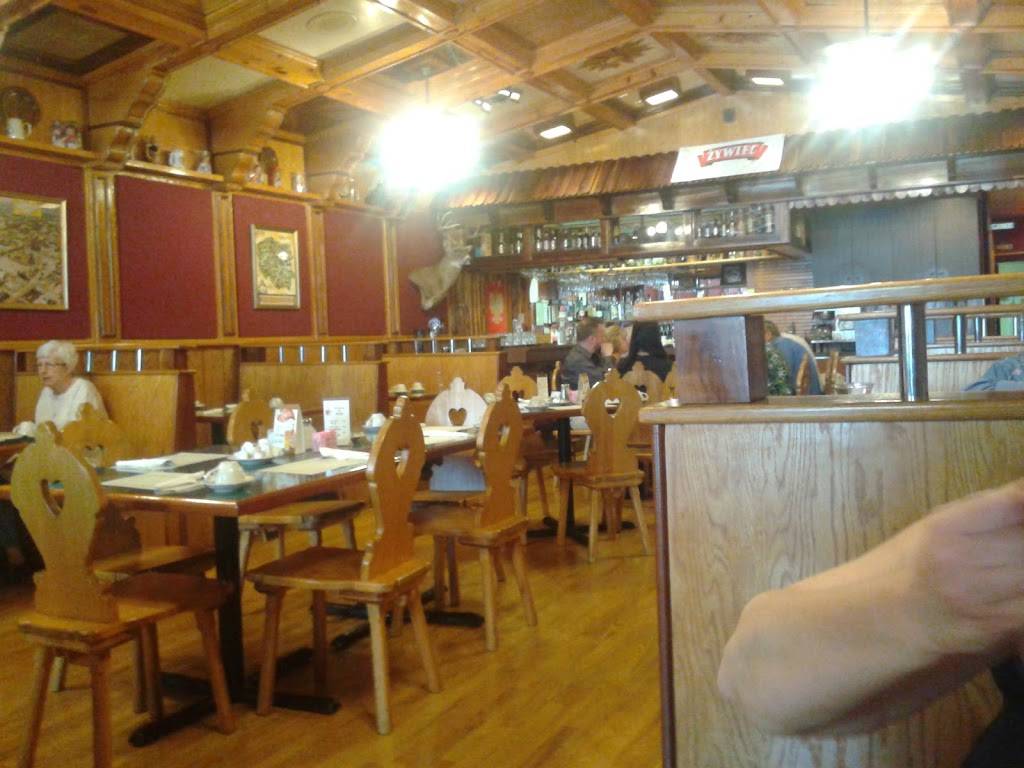 Old Town Restaurant | restaurant | 113 Stephen St, Lemont, IL 60439, USA | 6302577570 OR +1 630-257-7570