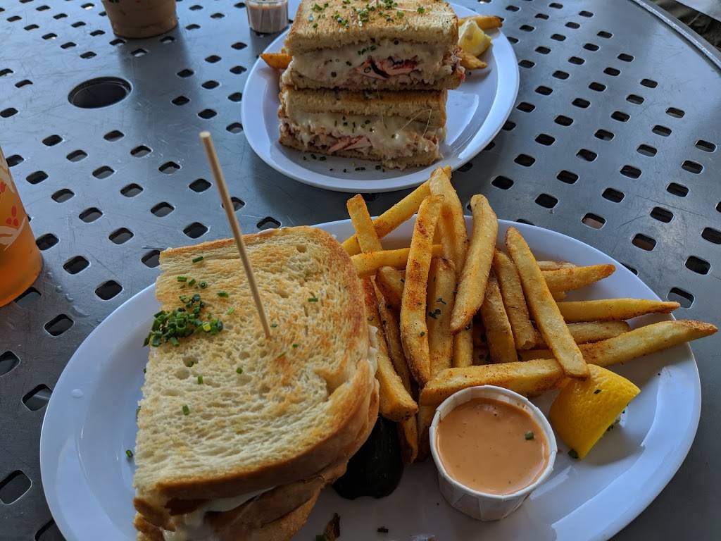 Slapfish | restaurant | 19696 Beach Blvd, Huntington Beach, CA 92648, USA | 7149633900 OR +1 714-963-3900