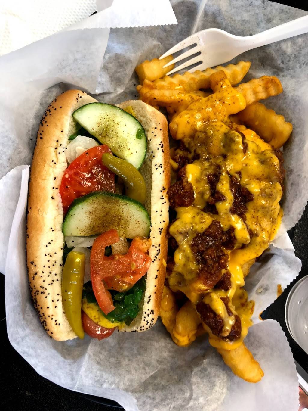 Lonnies Best Taste of Chicago | restaurant | 121 St Matthews Ave, Louisville, KY 40207, USA | 5028952380 OR +1 502-895-2380