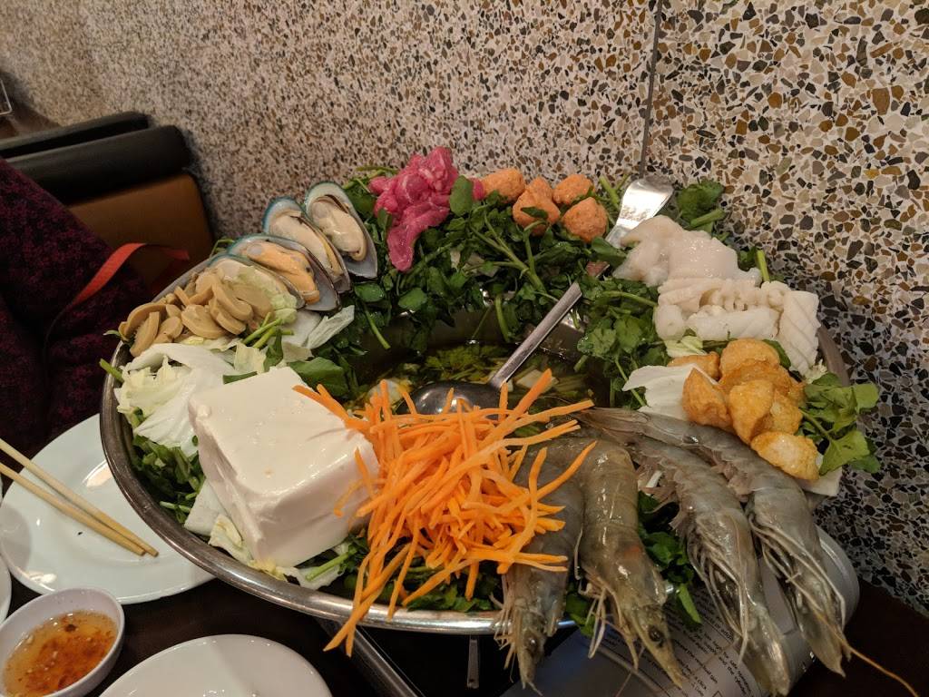 Rice Paper | restaurant | 6775 Wilson Blvd, Falls Church, VA 22044, USA | 7035383888 OR +1 703-538-3888