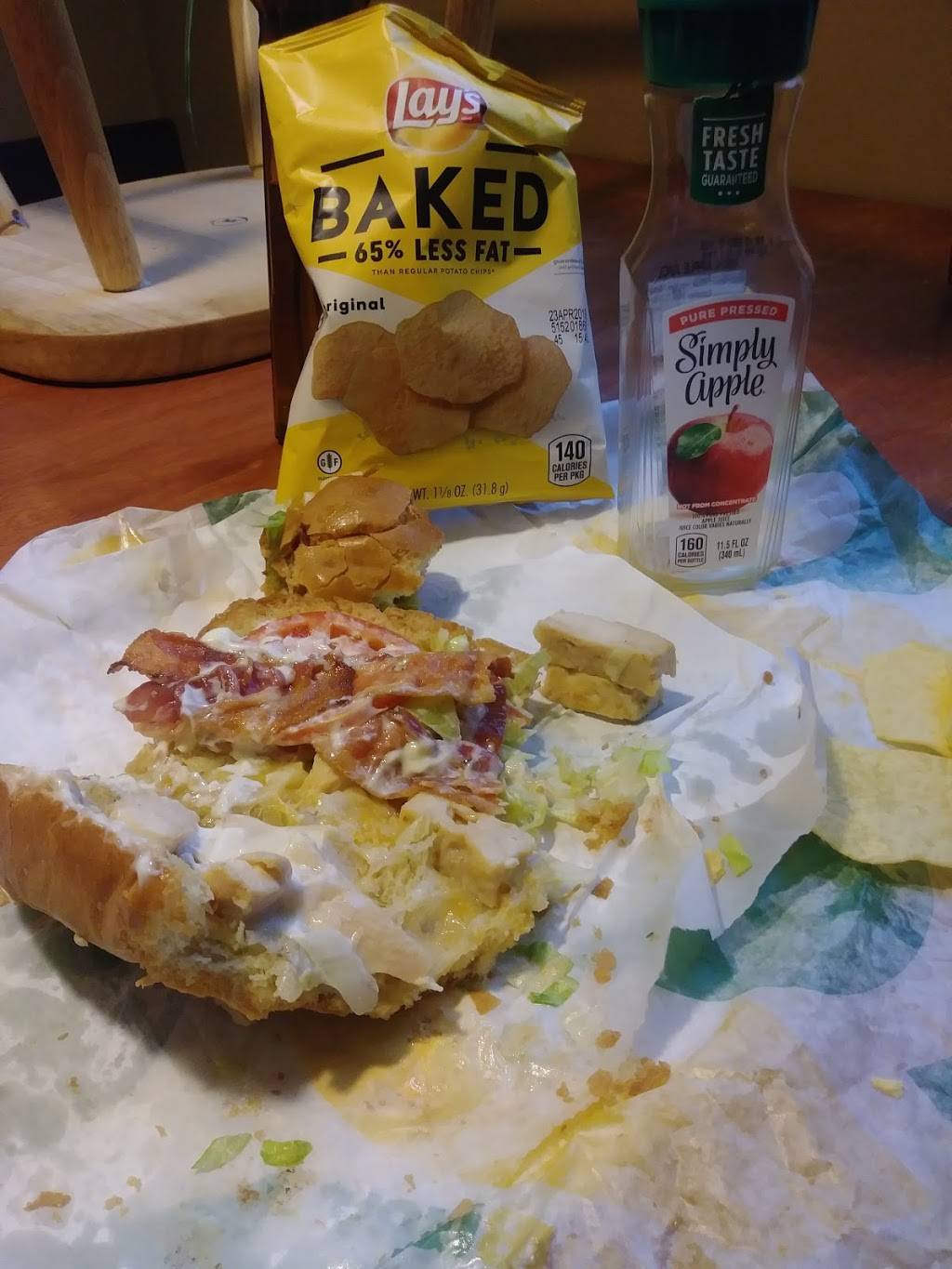 Subway | restaurant | 18500 E 9 Mile Rd, Eastpointe, MI 48021, USA | 5864478163 OR +1 586-447-8163