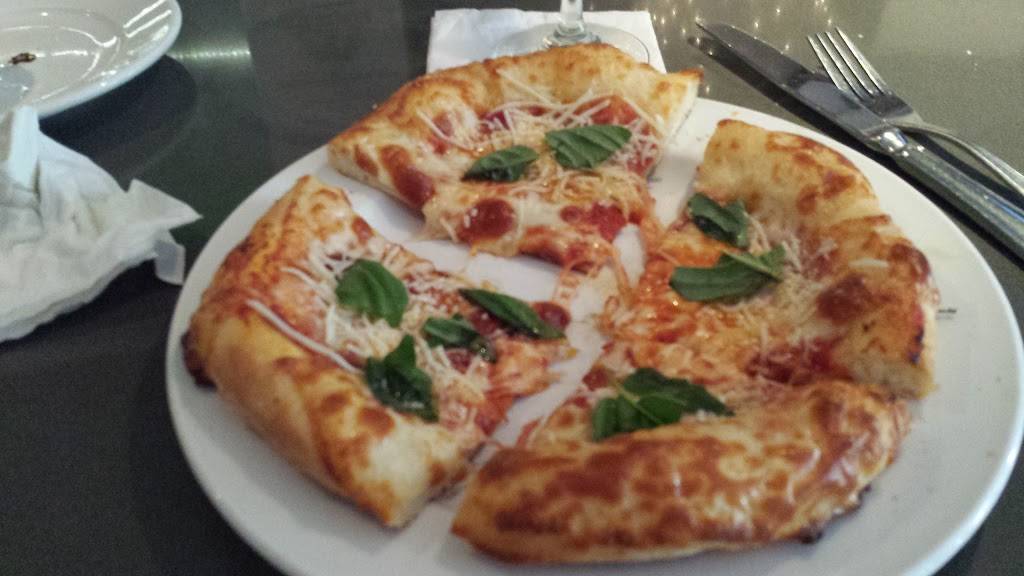 Benissimo Restaurant & Bar | restaurant | 18 Tamalpais Dr, Corte Madera, CA 94925, USA | 4159272316 OR +1 415-927-2316