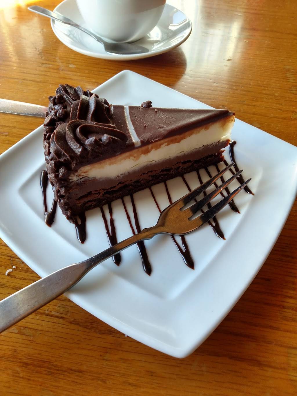 Olive Garden Italian Restaurant | meal takeaway | 1077 Valley River Dr, Eugene, OR 97401, USA | 5413498929 OR +1 541-349-8929