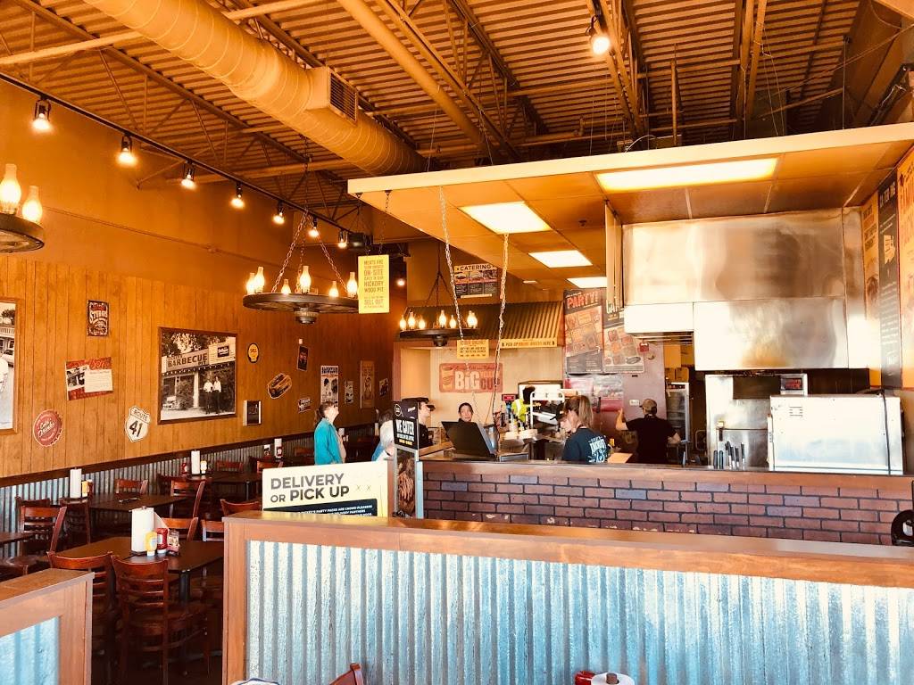 Dickeys Barbecue Pit | restaurant | 5466 St Croix Trail, North Branch, MN 55056, USA | 6514007947 OR +1 651-400-7947