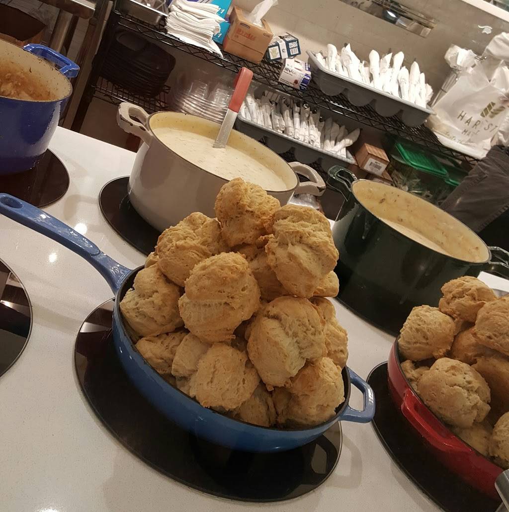 Farm House Restaurant | restaurant | 2029 S Neil St, Champaign, IL 61820, USA | 2173557878 OR +1 217-355-7878