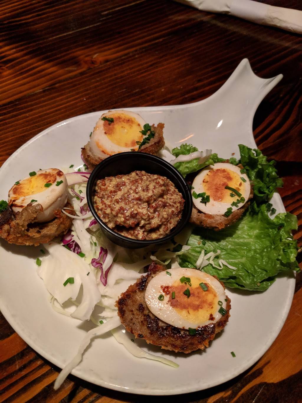 Hooleys Public House | restaurant | 5500 Grossmont Center Dr #247, La Mesa, CA 91942, USA | 6197136900 OR +1 619-713-6900