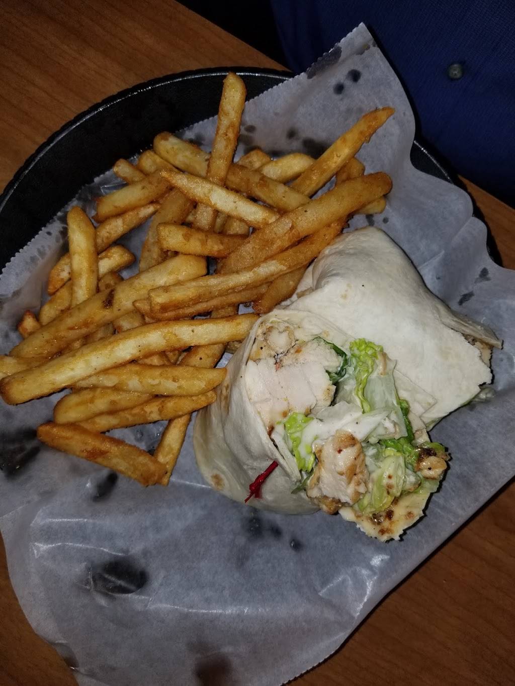 LimeLight Sports Bar & Grill | restaurant | 30200 Van Dyke Ave, Warren, MI 48093, USA | 5867517883 OR +1 586-751-7883