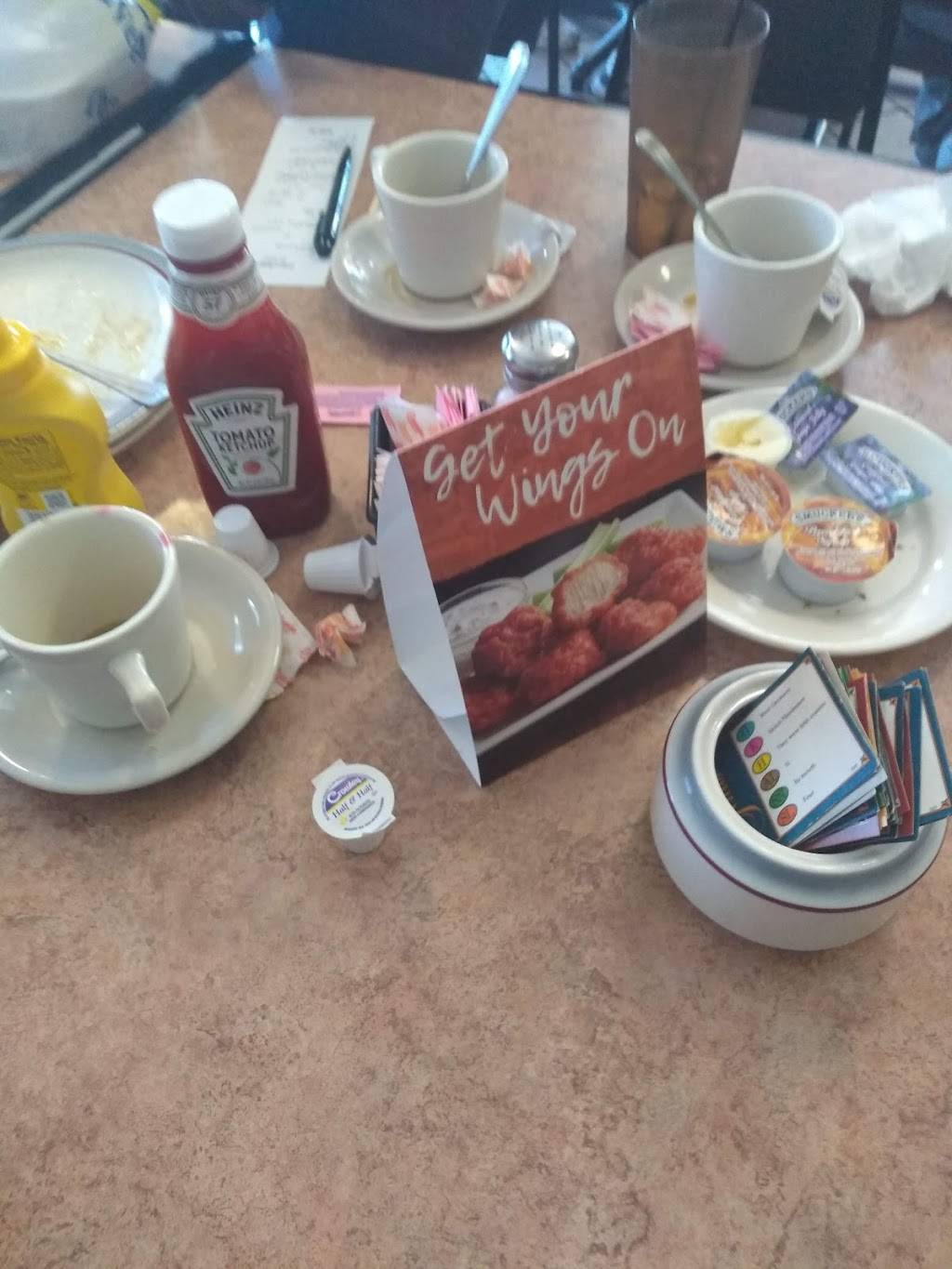 Elliotts Restaurant | restaurant | 4501 Pennell Rd, Aston, PA 19014, USA | 6104946365 OR +1 610-494-6365