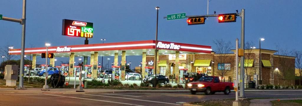RaceTrac | cafe | 1110 N Hwy 77, Waxahachie, TX 75165, USA | 9729371563 OR +1 972-937-1563