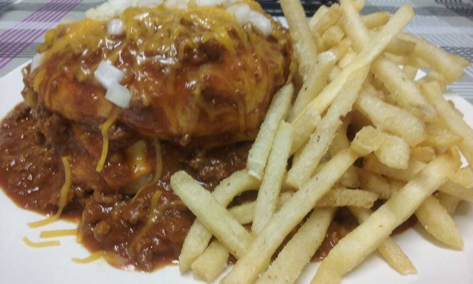 The Hidden Gem Diner | restaurant | 12930 FM830, Willis, TX 77318, USA | 9368909538 OR +1 936-890-9538