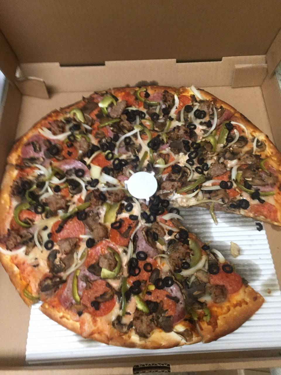 Delish Pizza | restaurant | 7465 Watt Ave, North Highlands, CA 95660, USA | 9163328888 OR +1 916-332-8888