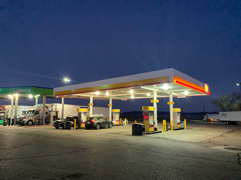 Shell | restaurant | 1100 W 100 N, Parowan, UT 84761, USA | 4354773311 OR +1 435-477-3311