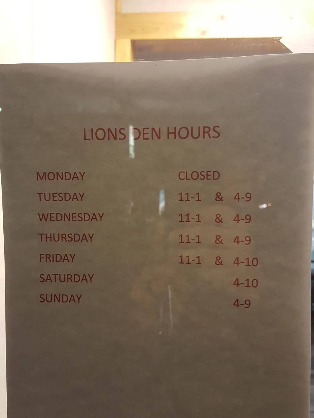 Lions Den | restaurant | 402 Archer Ave, Marshall, IL 62441, USA | 2178261340 OR +1 217-826-1340
