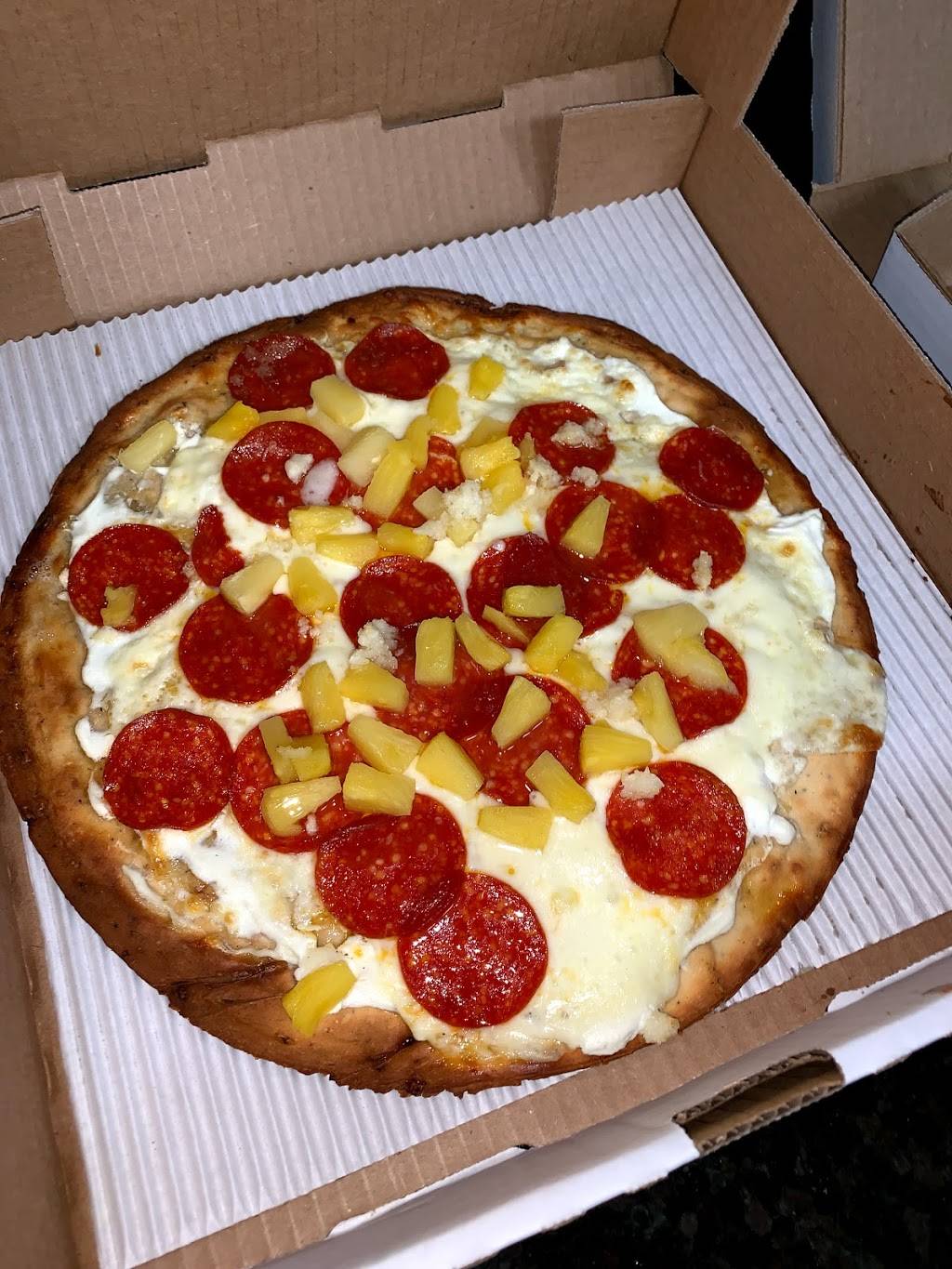 Sal’s Family Pizza | restaurant | 5545 Edmondson Pike, Nashville, TN 37211, USA | 6159532056 OR +1 615-953-2056