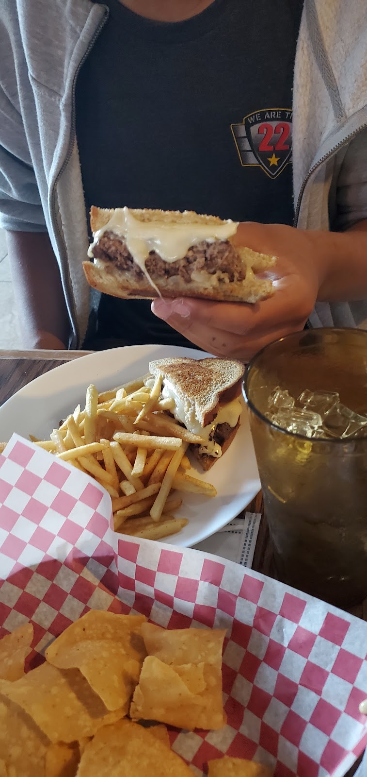 Joeys Bar & Grill | restaurant | 7404 AR-107, Sherwood, AR 72120, USA | 5013926127 OR +1 501-392-6127