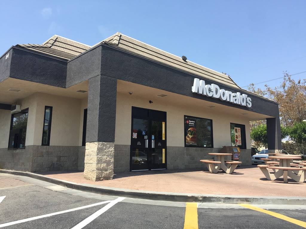 McDonalds | cafe | 84 Corporate Park, Irvine, CA 92606, USA | 9492511901 OR +1 949-251-1901