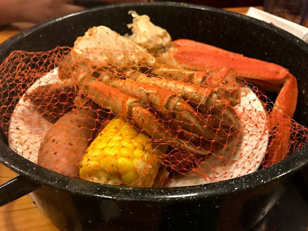 Joes Crab Shack | restaurant | 2805 Plank Rd, Fredericksburg, VA 22401, USA | 5405483844 OR +1 540-548-3844