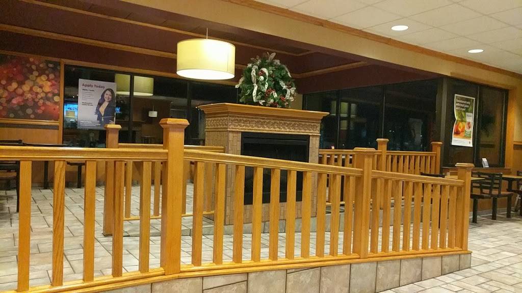 McDonalds | cafe | 4885 Garfield Rd, Auburn, MI 48611, USA | 9896622431 OR +1 989-662-2431