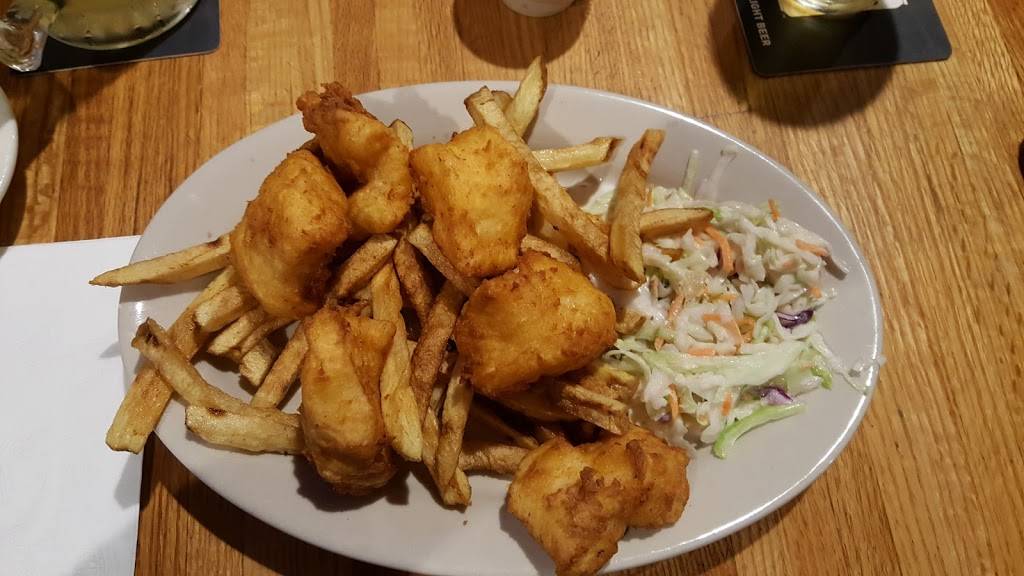 Stockhouse Restaurant & Sports | restaurant | 506 Main St, Westbrook, ME 04092, USA | 2078545600 OR +1 207-854-5600