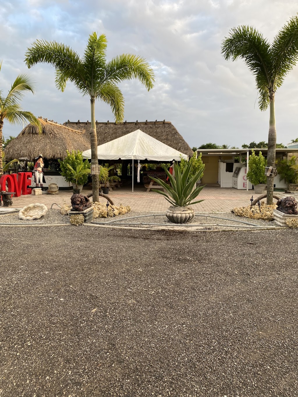 La Rumbita Restaurant | restaurant | 16860 SW 177th Ave, Miami, FL 33187, USA | 7862503418 OR +1 786-250-3418