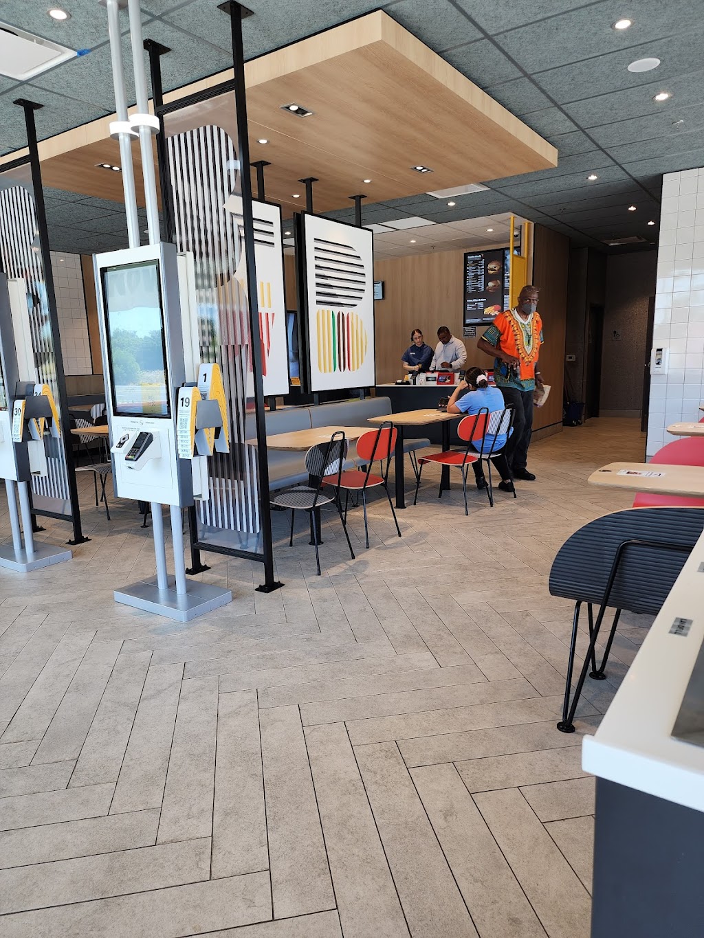 McDonalds | cafe | 3331 W El Camino Ave, Sacramento, CA 95833, USA | 9162702118 OR +1 916-270-2118