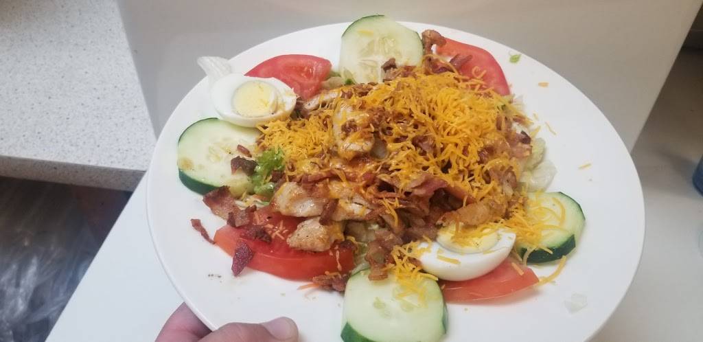 Edgar Family Restaurant | restaurant | 127590 Opportunity Ln, Edgar, WI 54426, USA | 7153527424 OR +1 715-352-7424