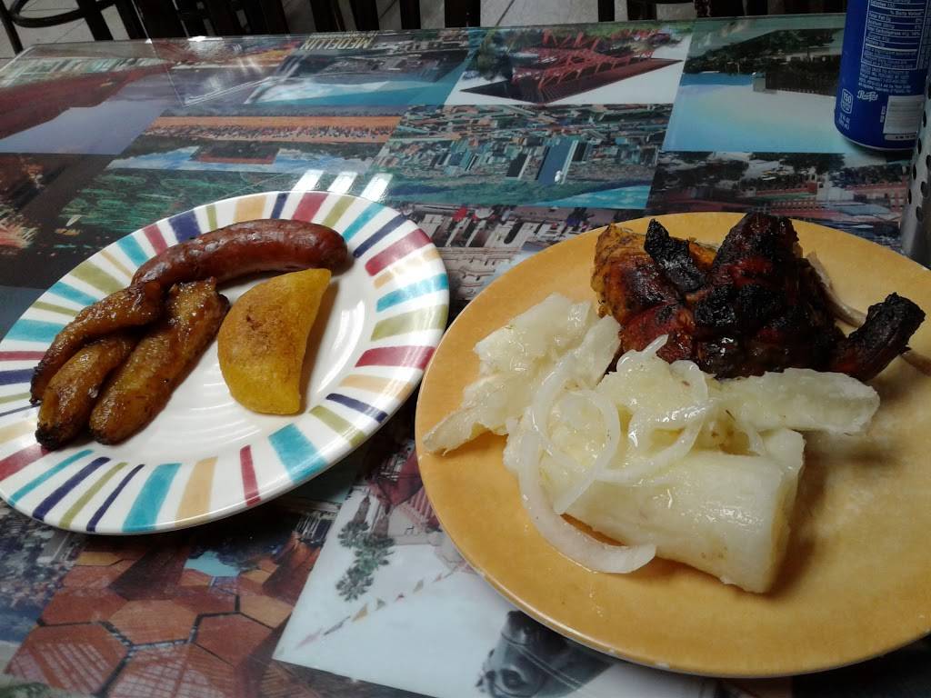 Happy Chicken | restaurant | 119 Bloomfield Ave, Newark, NJ 07104, USA | 9734834130 OR +1 973-483-4130