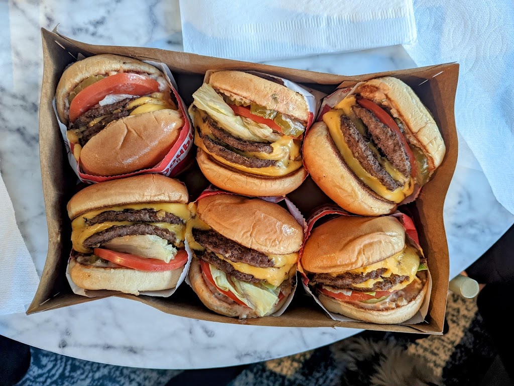 In-N-Out Burger | restaurant | 2895 New Center Point, Colorado Springs, CO 80922, USA | 8007861000 OR +1 800-786-1000