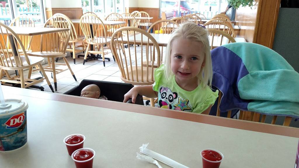 Dairy Queen | restaurant | 1629 Maysville Ave, Zanesville, OH 43701, USA | 7404536930 OR +1 740-453-6930