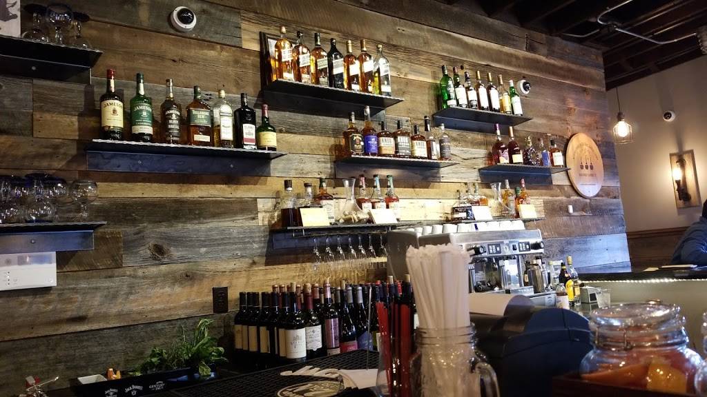 Whiskey Barrel | restaurant | 251 E Main St, Stratford, CT 06614, USA | 2033756800 OR +1 203-375-6800