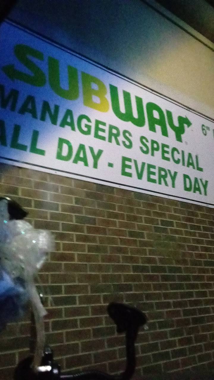 Subway | restaurant | 2711 W Kingshighway Suite 2, Paragould, AR 72450, USA | 8702363294 OR +1 870-236-3294