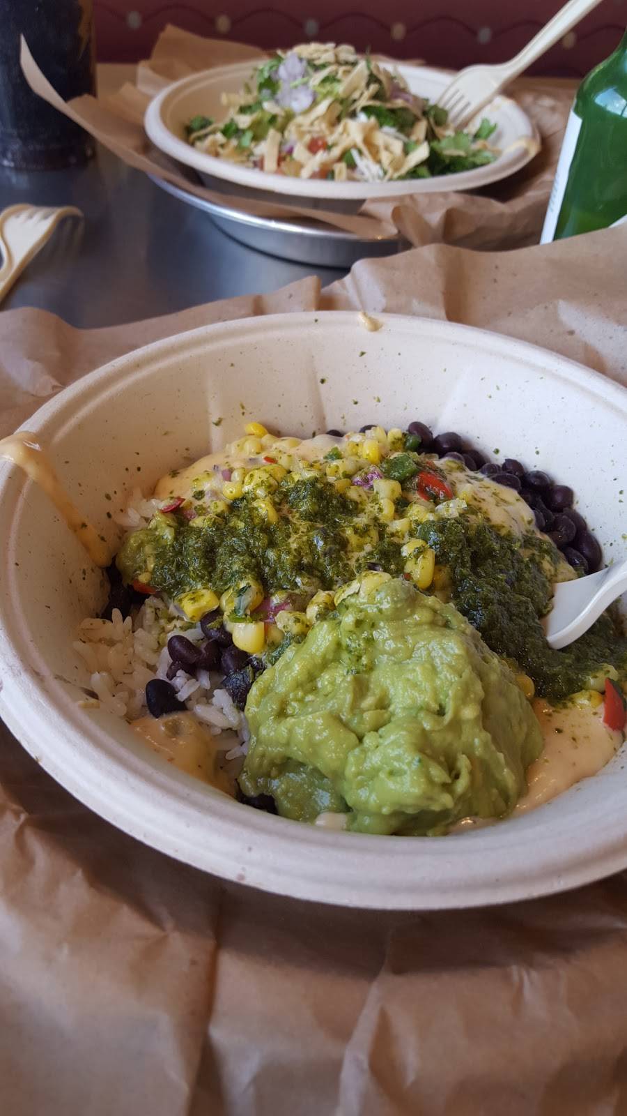 QDOBA Mexican Eats | restaurant | 1529 S Mission St, Mt Pleasant, MI 48858, USA | 9897722324 OR +1 989-772-2324