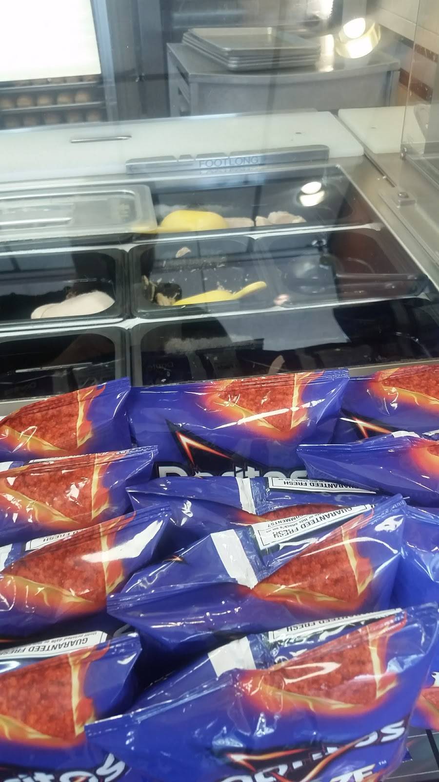 Subway | restaurant | 303 E Foothill Blvd, Rialto, CA 92376, USA | 9098732392 OR +1 909-873-2392