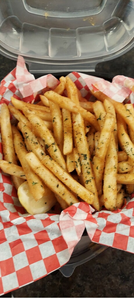 Straight Drop Seafood | restaurant | 4701 St Marys Rd, Columbus, GA 31907, USA | 7065075900 OR +1 706-507-5900