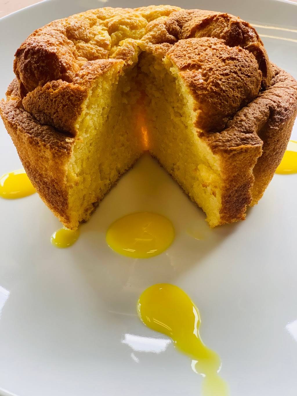 Pan Artesanal Bakery | bakery | 3724 W Fullerton Ave, Chicago, IL 60647, USA | 3122865265 OR +1 312-286-5265