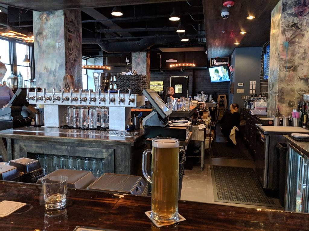 Hadleys Bar + Kitchen | restaurant | 260 S 4th St, Columbus, OH 43215, USA | 6142223022 OR +1 614-222-3022