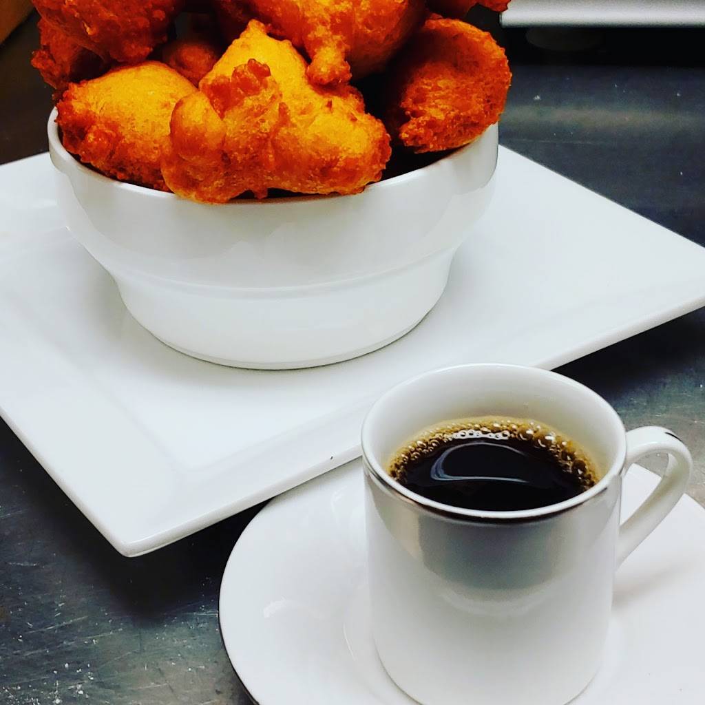 The Underground Restaurant | restaurant | 15 Scott St, Kitchener, ON N2H 2P6, Canada | 5192082500 OR +1 519-208-2500