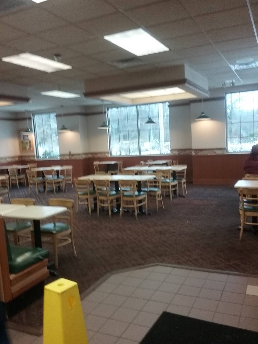 Wendys | restaurant | 205 US-1, Scarborough, ME 04074, USA | 2078832915 OR +1 207-883-2915