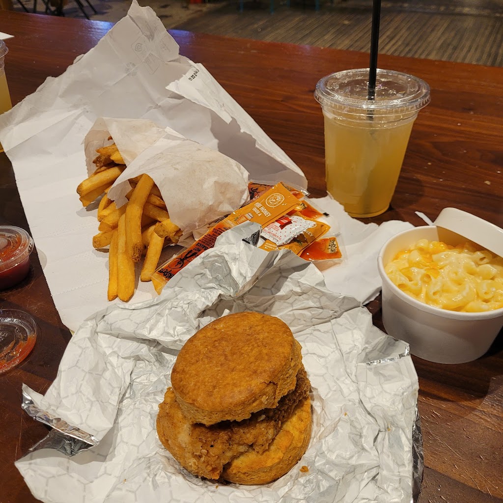 Hops Chicken | meal takeaway | Ponce City Market, 675 Ponce De Leon Ave NE, Atlanta, GA 30308, USA | 6782352682 OR +1 678-235-2682