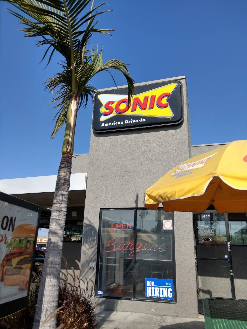 Sonic Drive-In | restaurant | 1632 Lemon St, Anaheim, CA 92801, USA | 7149924500 OR +1 714-992-4500