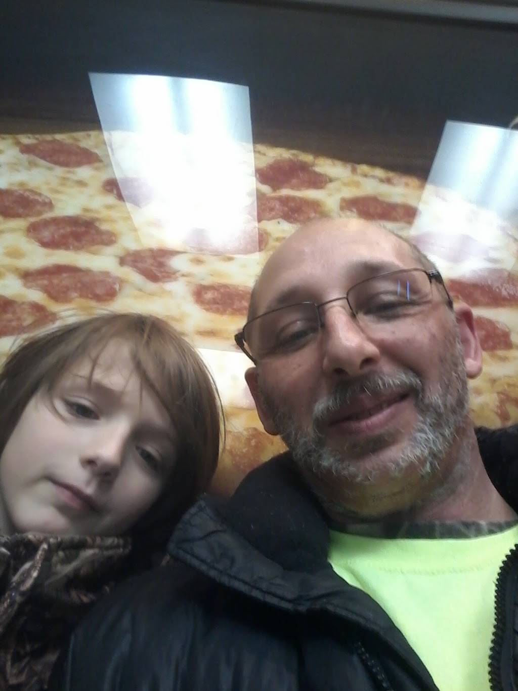 Little Caesars Pizza | meal takeaway | 882 E Maes Ave, Kimberly, WI 54136, USA | 9207882788 OR +1 920-788-2788