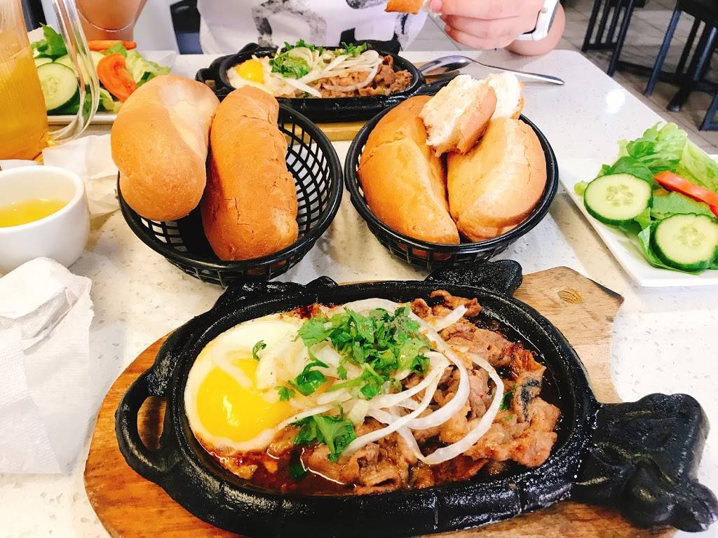 Da Nang Restaurant | restaurant | 2725 Jane St, North York, ON M3L 1S3, Canada | 4167477888 OR +1 416-747-7888