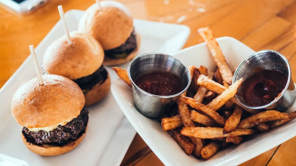 Scratch Kitchen & Cocktails, Paseo | restaurant | 605 NW 28th St, Oklahoma City, OK 73103, USA | 4056022302 OR +1 405-602-2302