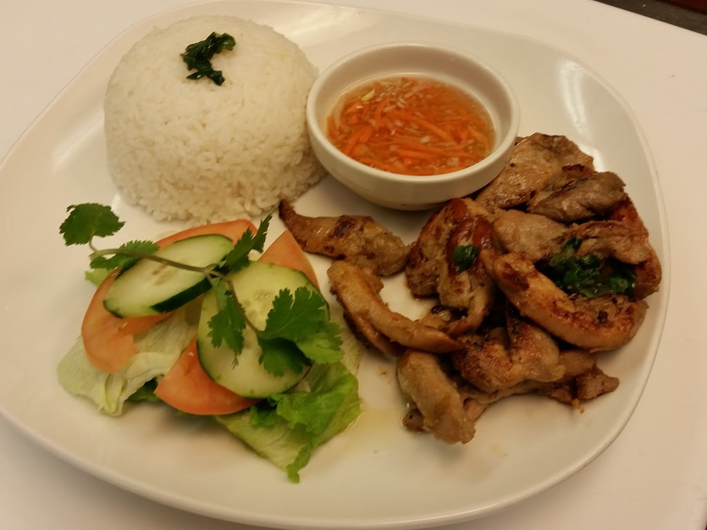 Pho Lucky Detroit - Midtown | restaurant | 3111 Woodward Ave, Detroit, MI 48201, USA | 3133383895 OR +1 313-338-3895