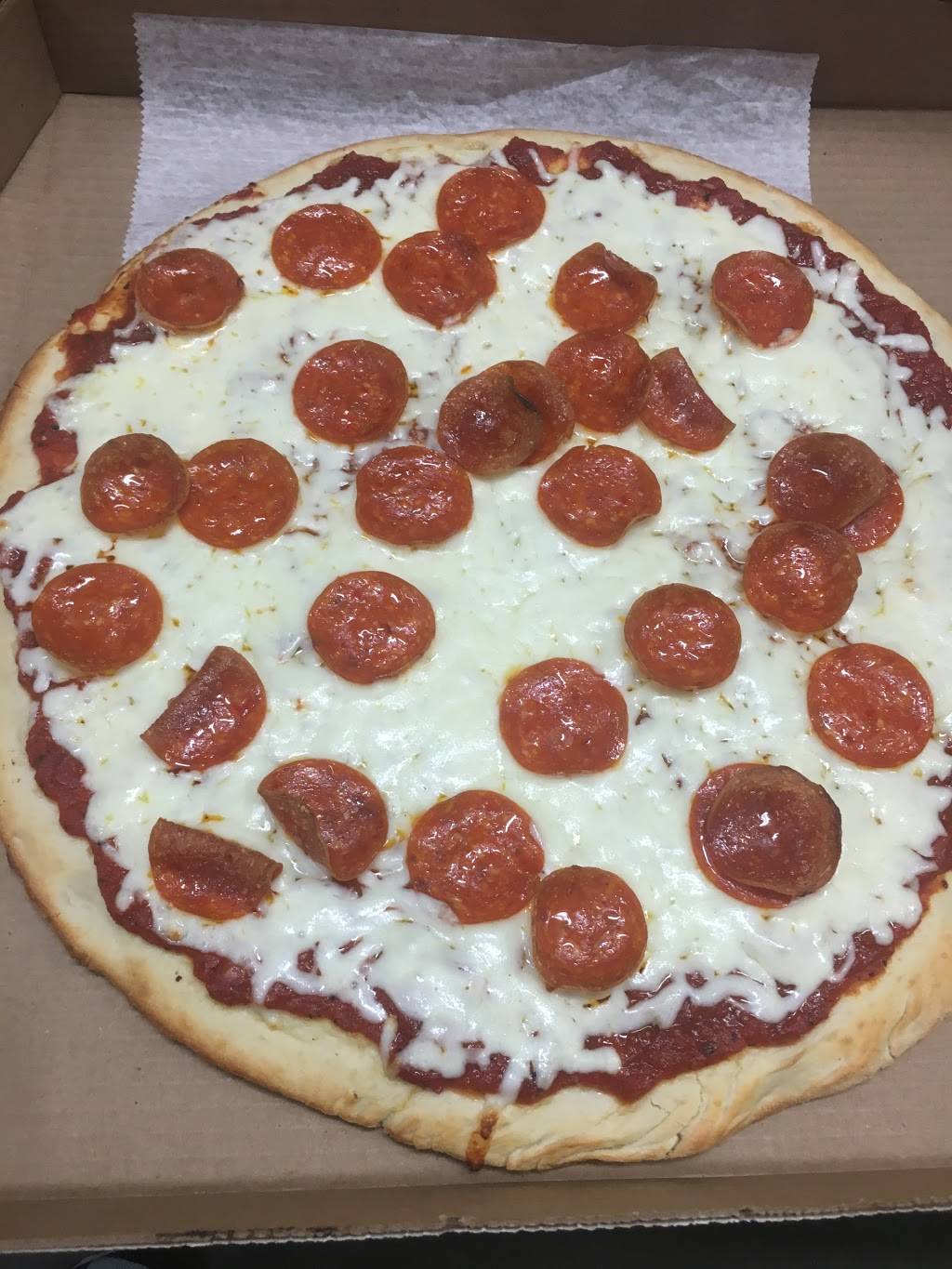 Mikes Sportsbar & Grill | restaurant | 2208 Rice Ave, Lake City, PA 16423, USA | 8147742401 OR +1 814-774-2401