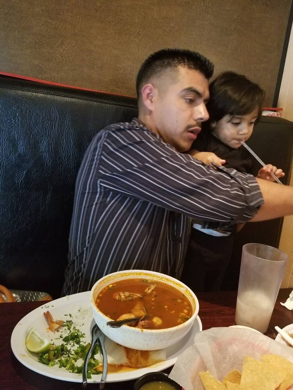 La Fiesta Restaurant | restaurant | 1410 Sebastopol Rd, Santa Rosa, CA 95407, USA | 7075951119 OR +1 707-595-1119