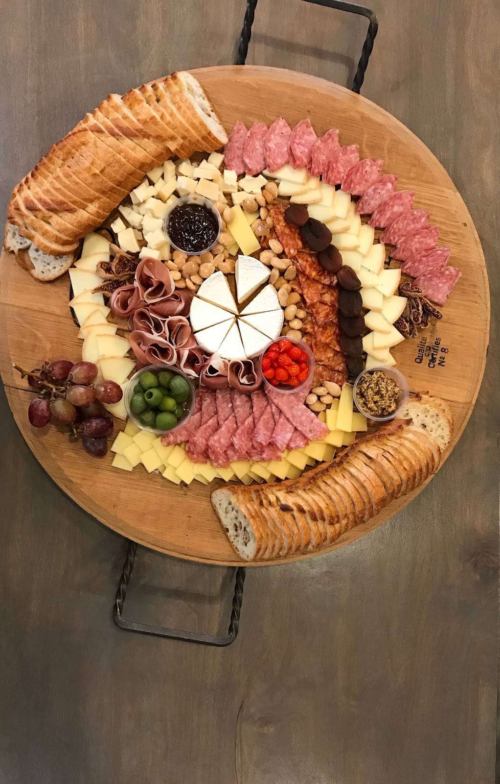 Share: Cheesebar | restaurant | 6105 Ridge Ave, Cincinnati, OH 45213, USA | 5133513063 OR +1 513-351-3063