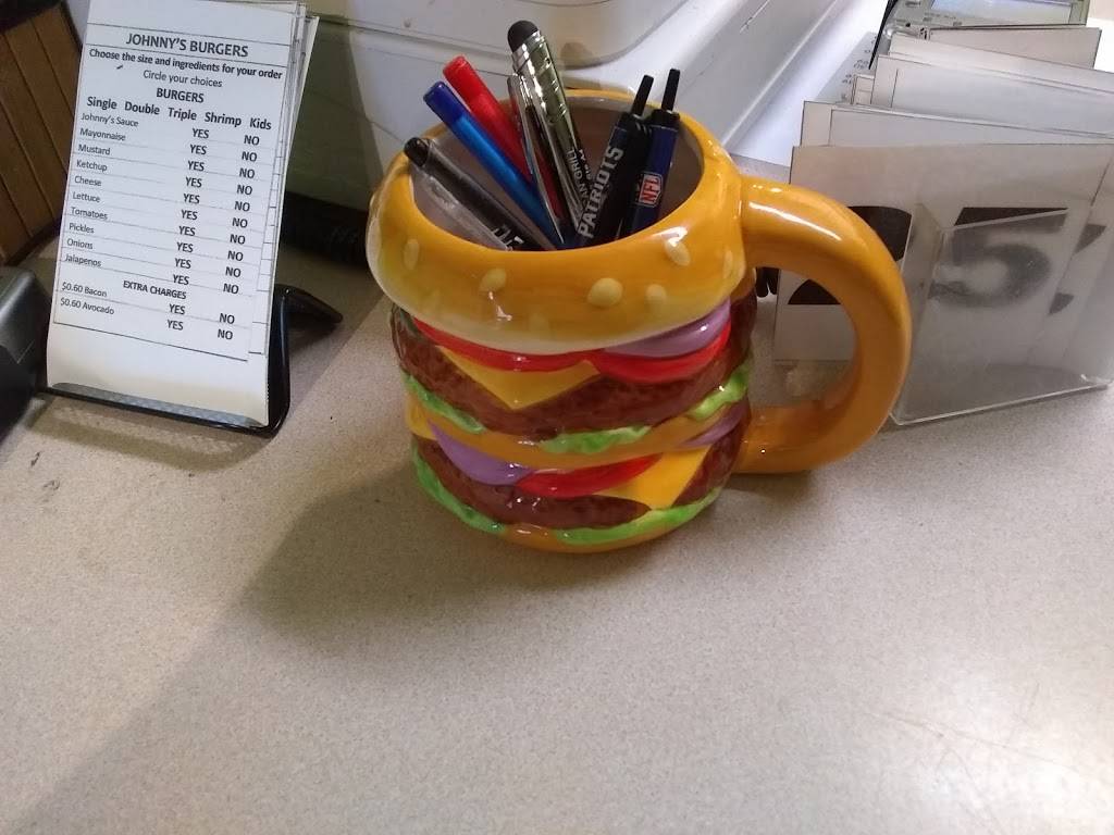 Johnnys Burgers | restaurant | 2747 Pacific Ave SE, Olympia, WA 98501, USA | 3603577819 OR +1 360-357-7819